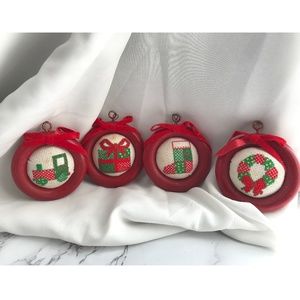 VTG Set of 4 Red Wood Frame 3d Christmas Ornaments